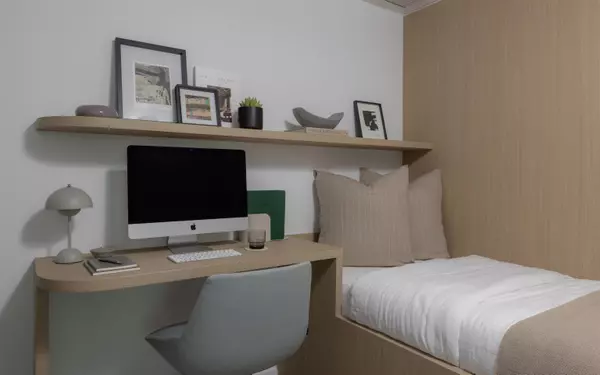 Burnaby, BC V3J 0M3,3888 Evergreen PL #502