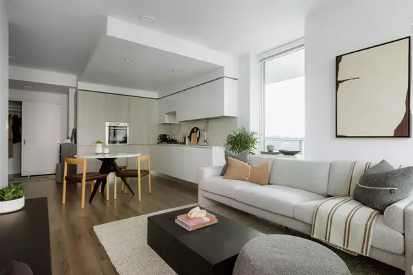 Burnaby, BC V3J 0M3,3888 Evergreen PL #502