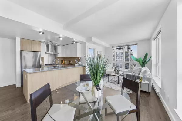 Coquitlam, BC V3B 0L8,3007 Glen DR #2808