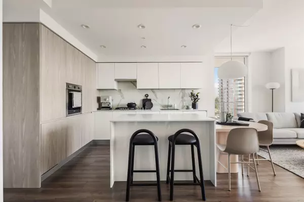 Burnaby, BC V3J 0M3,3888 Evergreen PL #1904