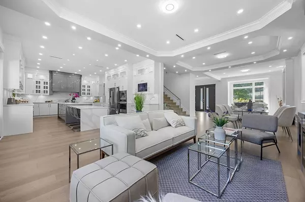 Burnaby, BC V5E 2R7,6036 Brantford AVE