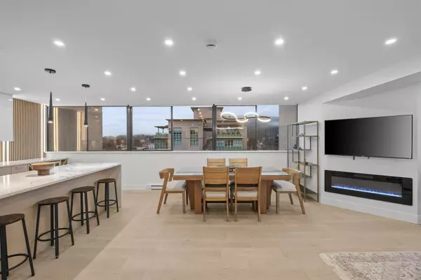 North Vancouver, BC V7L 4R2,1515 Eastern AVE #1207