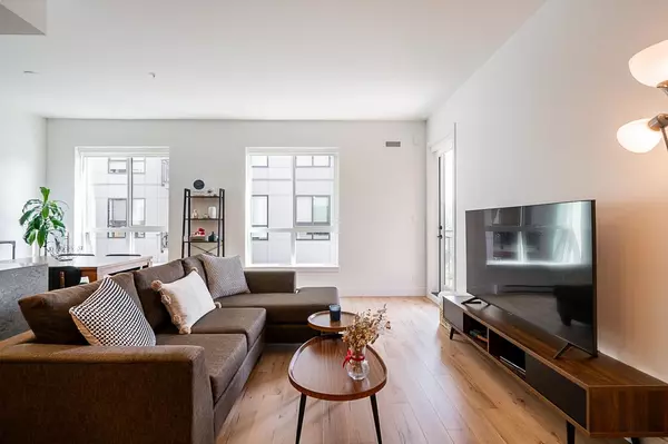 Port Moody, BC V3H 0M9,55 Klahanie DR #435