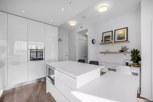 Burnaby, BC V5C 0K9,1955 Alpha WAY #1905