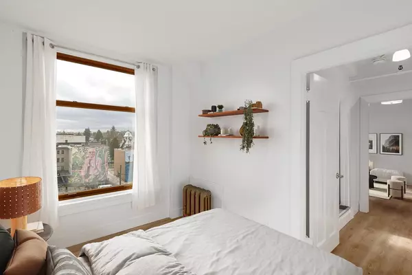 175 E Broadway #606 Vancouver, BC V5T 1W2