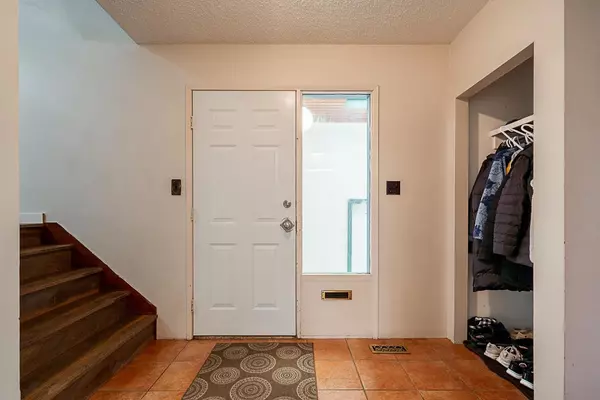 Port Coquitlam, BC V3B 3Z2,3826 Wellington ST