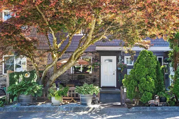 Port Moody, BC V3H 1S2,268A Evergreen DR