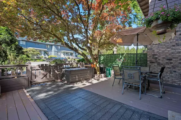 Port Moody, BC V3H 1S2,268A Evergreen DR