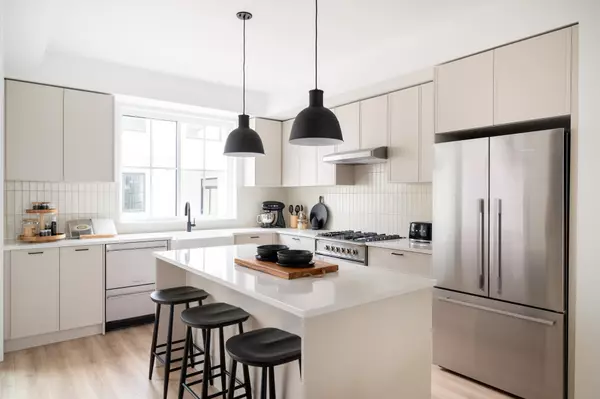 Langley, BC V2Y 3T7,7918 204b ST #9