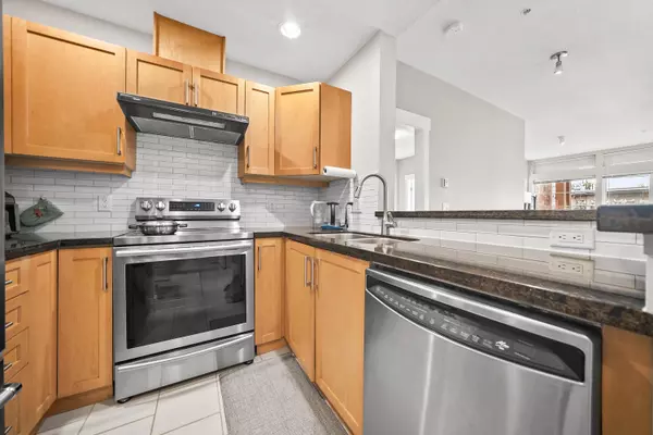 Vancouver, BC V6T 2K2,6328 Larkin DR #300