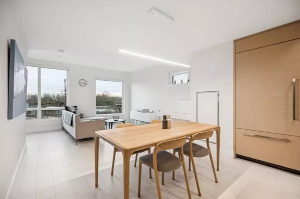 Vancouver, BC V5S 0J7,8589 Rivergrass DR #9