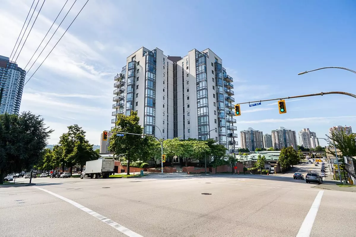 New Westminster, BC V3M 6L8,98 Tenth ST #403