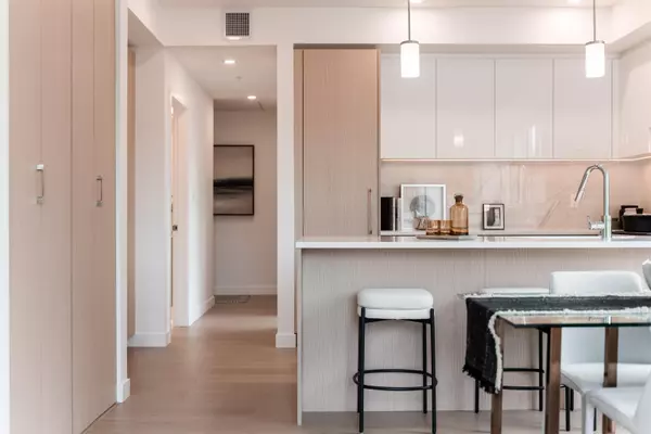 150 James RD #416, Port Moody, BC V3H 2S4