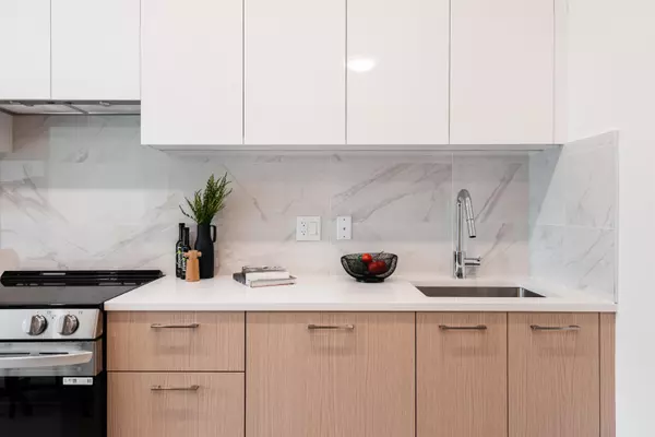 Port Moody, BC V3H 2S4,150 James RD #602