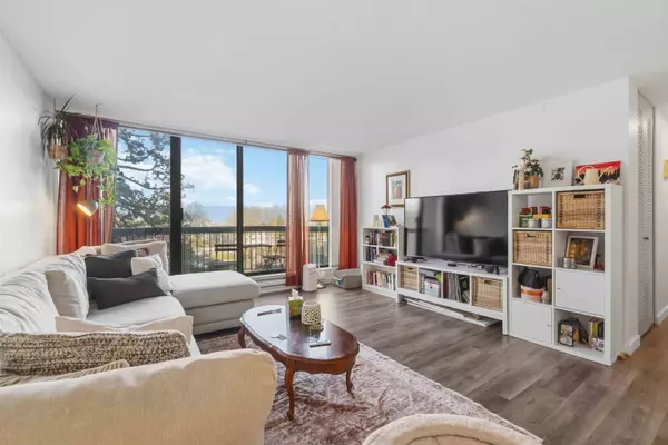 Burnaby, BC V5H 4G3,6540 Burlington AVE #401