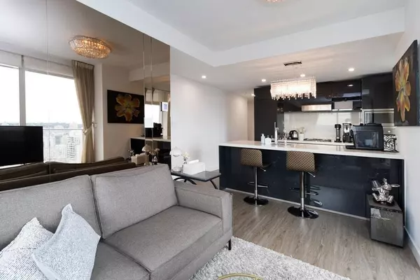 Vancouver, BC V6B 0M6,777 Richards ST #3601