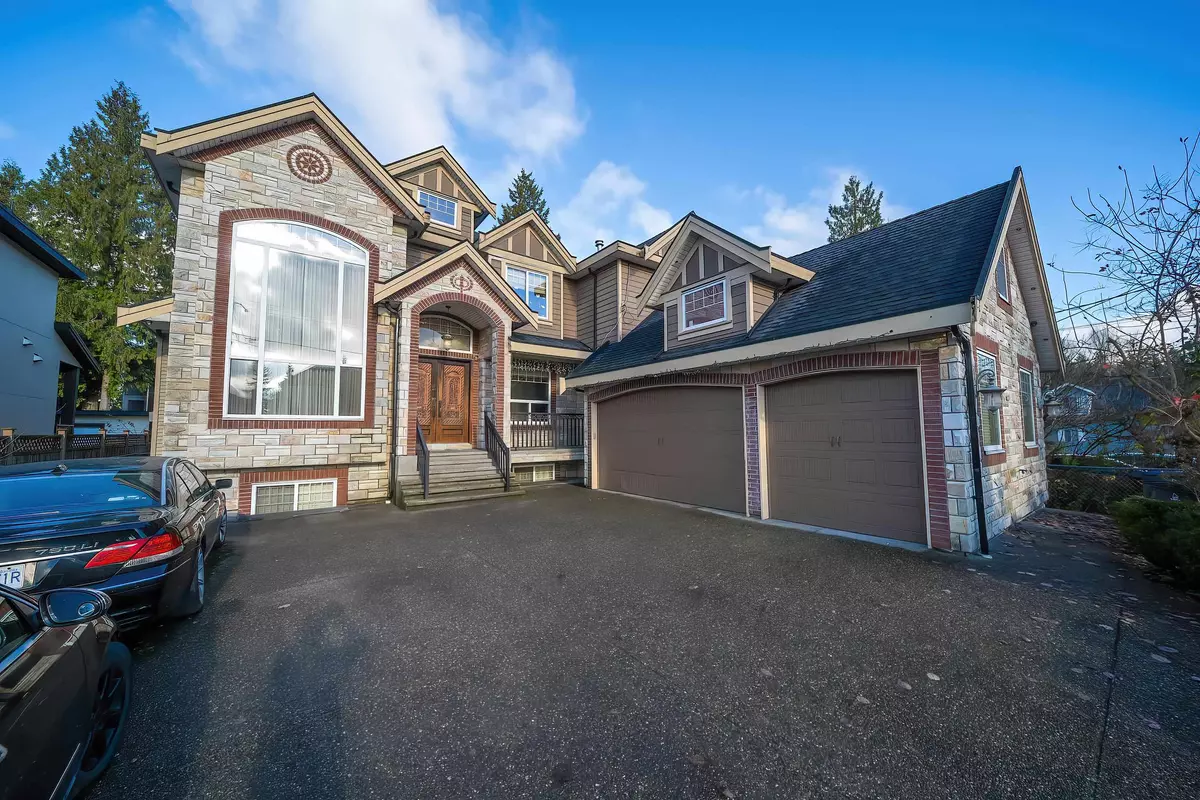 Surrey, BC V3T 1R1,14065 102a AVE