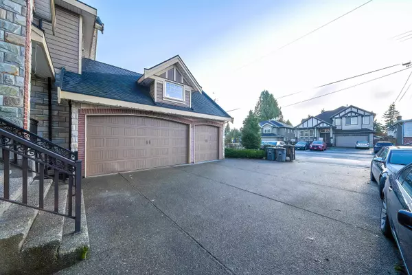 Surrey, BC V3T 1R1,14065 102a AVE