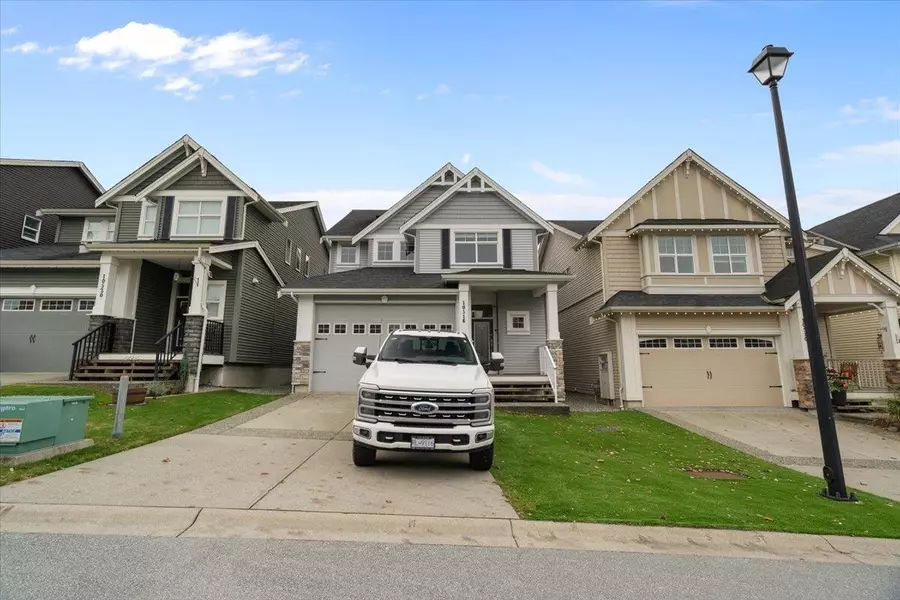 10516 Robertson ST, Maple Ridge, BC V2W 0H8