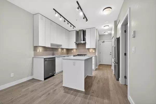 Burnaby, BC V5C 0L3,1728 Gilmore AVE #303