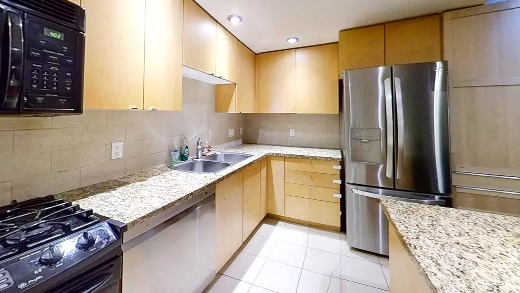 9133 Hemlock DR, Richmond, BC V6Y 4J9