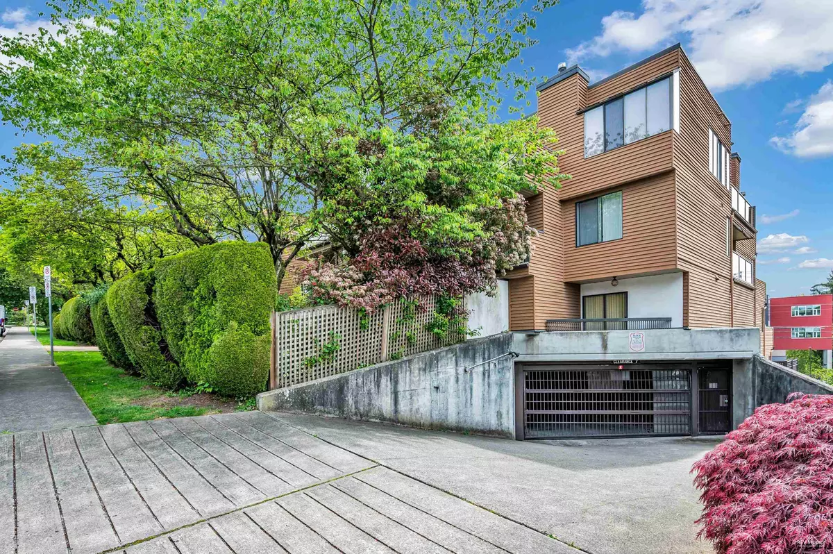 New Westminster, BC V3M 1N2,812 Milton ST #108