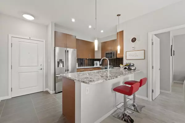 New Westminster, BC V3M 5L9,288 Hampton ST #303