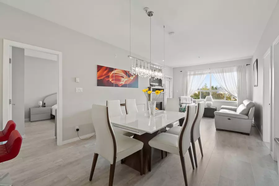 288 Hampton ST #303, New Westminster, BC V3M 5L9