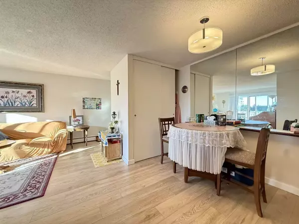 Richmond, BC V7C 3M6,7260 Lindsay RD #302
