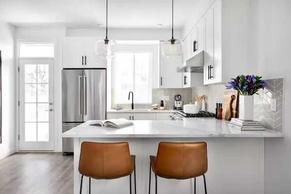 Coquitlam, BC V3J 0P9,720 Robinson ST #120