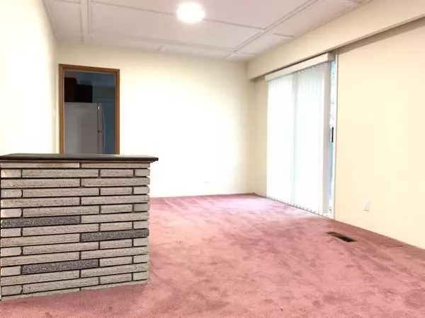 Richmond, BC V6X 1J6,11420 Thorpe RD #A