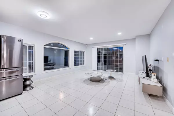 Richmond, BC V7E 5G2,5660 Stefanko PL