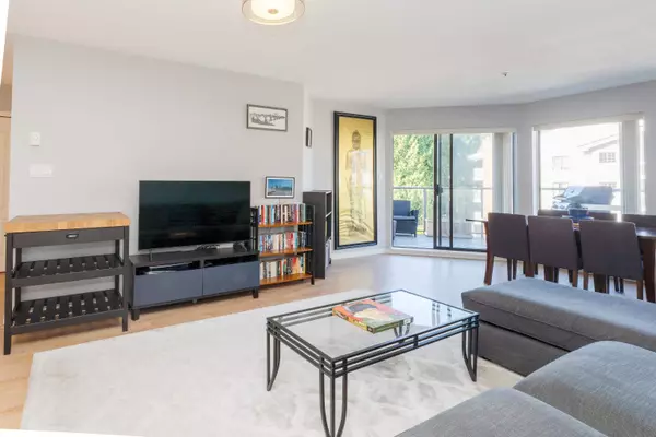 Coquitlam, BC V3B 7N4,2968 Burlington DR #302