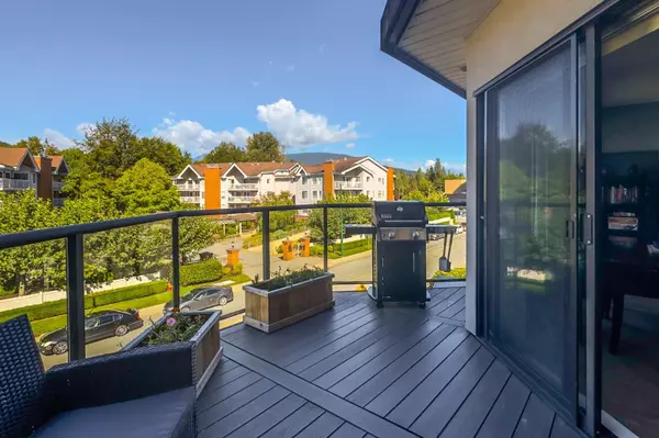 Coquitlam, BC V3B 7N4,2968 Burlington DR #302