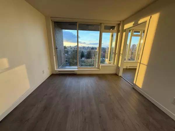 Vancouver, BC V5R 2P9,5665 Boundary RD #907