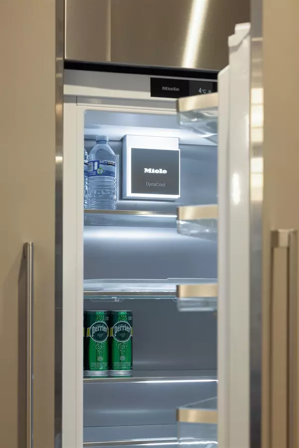 1183 W 33rd AVE Vancouver, BC V6M 1A2