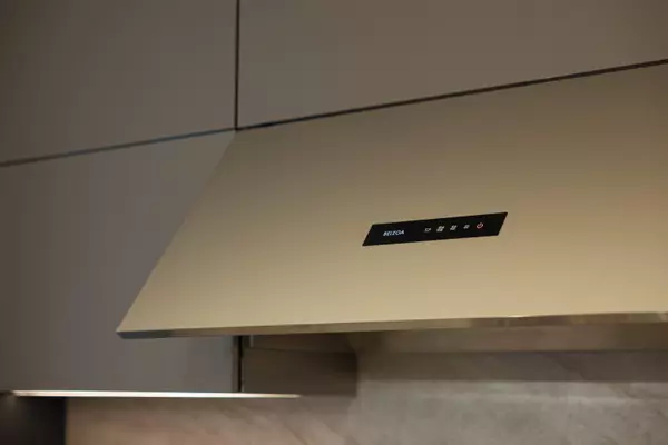 1183 W 33rd AVE Vancouver, BC V6M 1A2