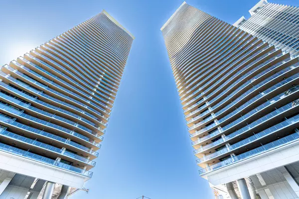 4890 Lougheed HWY #3307, Burnaby, BC V5C 0N2