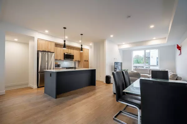 10527 155 ST #13 Surrey, BC V3R 0S1