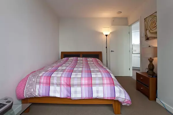 Vancouver, BC V6B 0E9,788 Hamilton Street #802