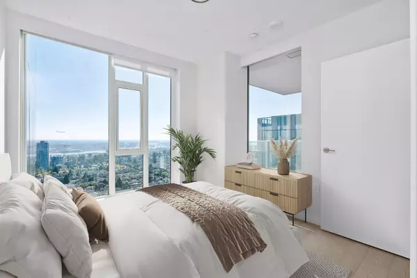 Vancouver, BC V6P 0J8,7433 Cambie ST #2106