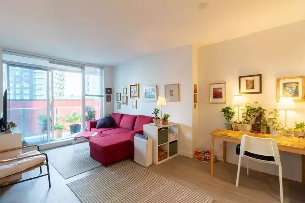 Surrey, BC V3T 0P8,13655 Fraser HWY #405