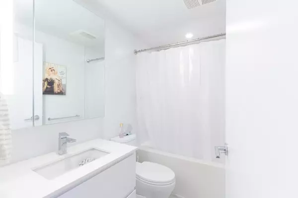 Surrey, BC V3T 0P8,13655 Fraser HWY #405