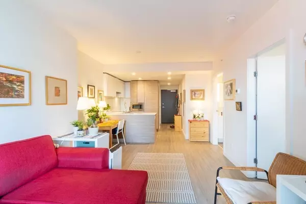 Surrey, BC V3T 0P8,13655 Fraser HWY #405