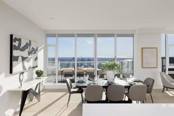 Vancouver, BC V6P 0J8,7433 Cambie ST #2702