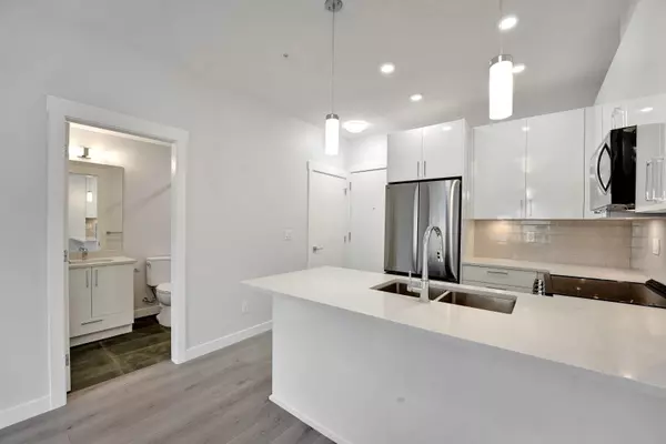 Abbotsford, BC V0V 0V0,33886 Pine ST #312