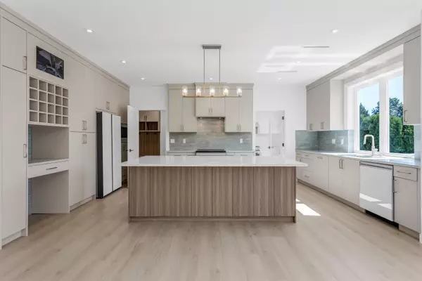 Langley, BC V4W 0A5,27144 35th AVE