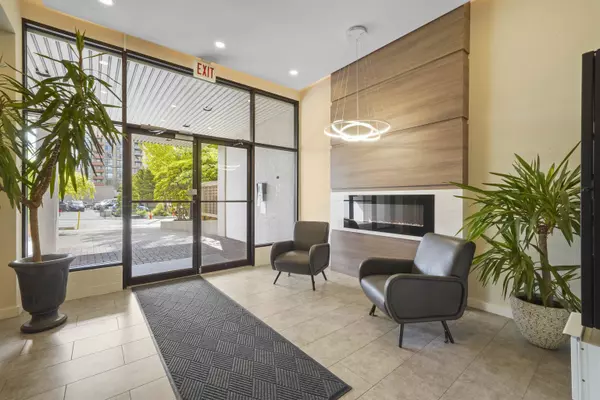 Burnaby, BC V5E 4E6,7235 Salisbury AVE #304