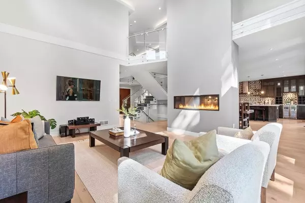 Maple Ridge, BC V2X 4K4,23376 124th AVE