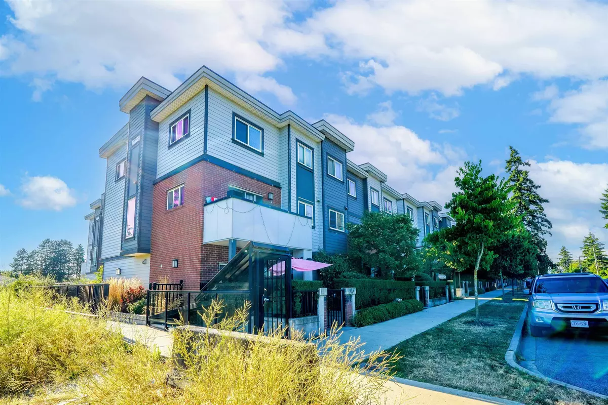 Surrey, BC V3W 1K8,7247 140 ST #38